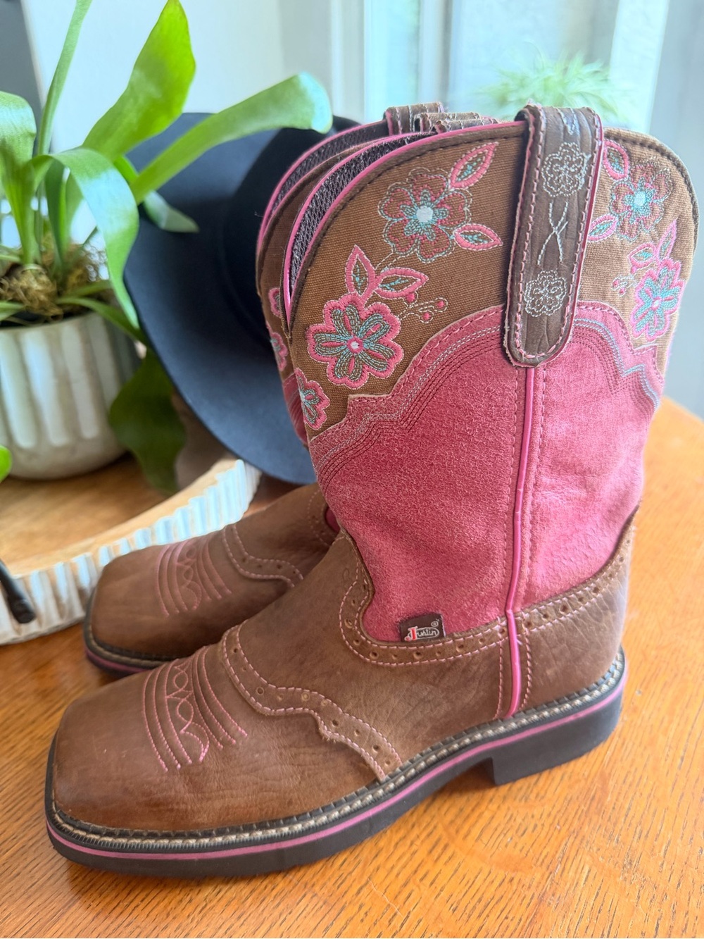 JUSTIN BOOTS 9 womens Western Cowgirl ranch square toe orthotic comfort